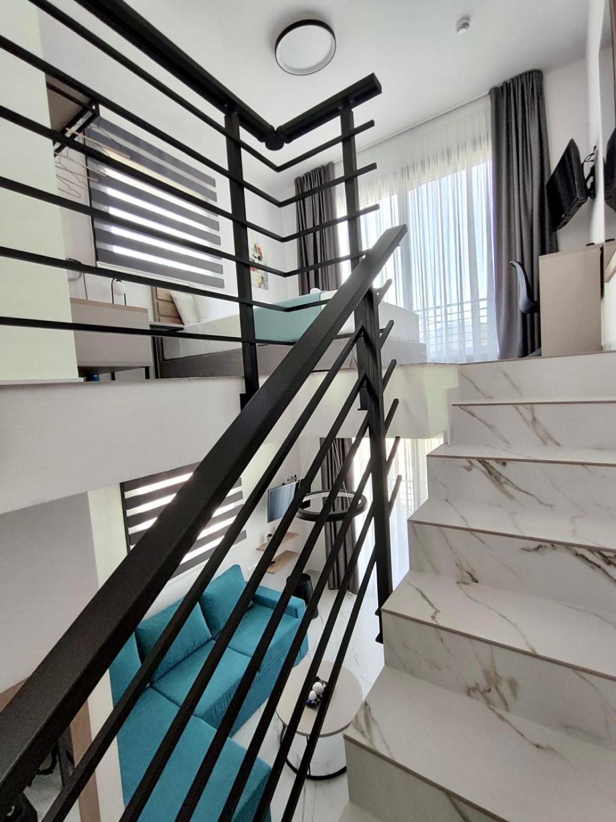 Four Shades Luxury Suites Sarti Exterior photo