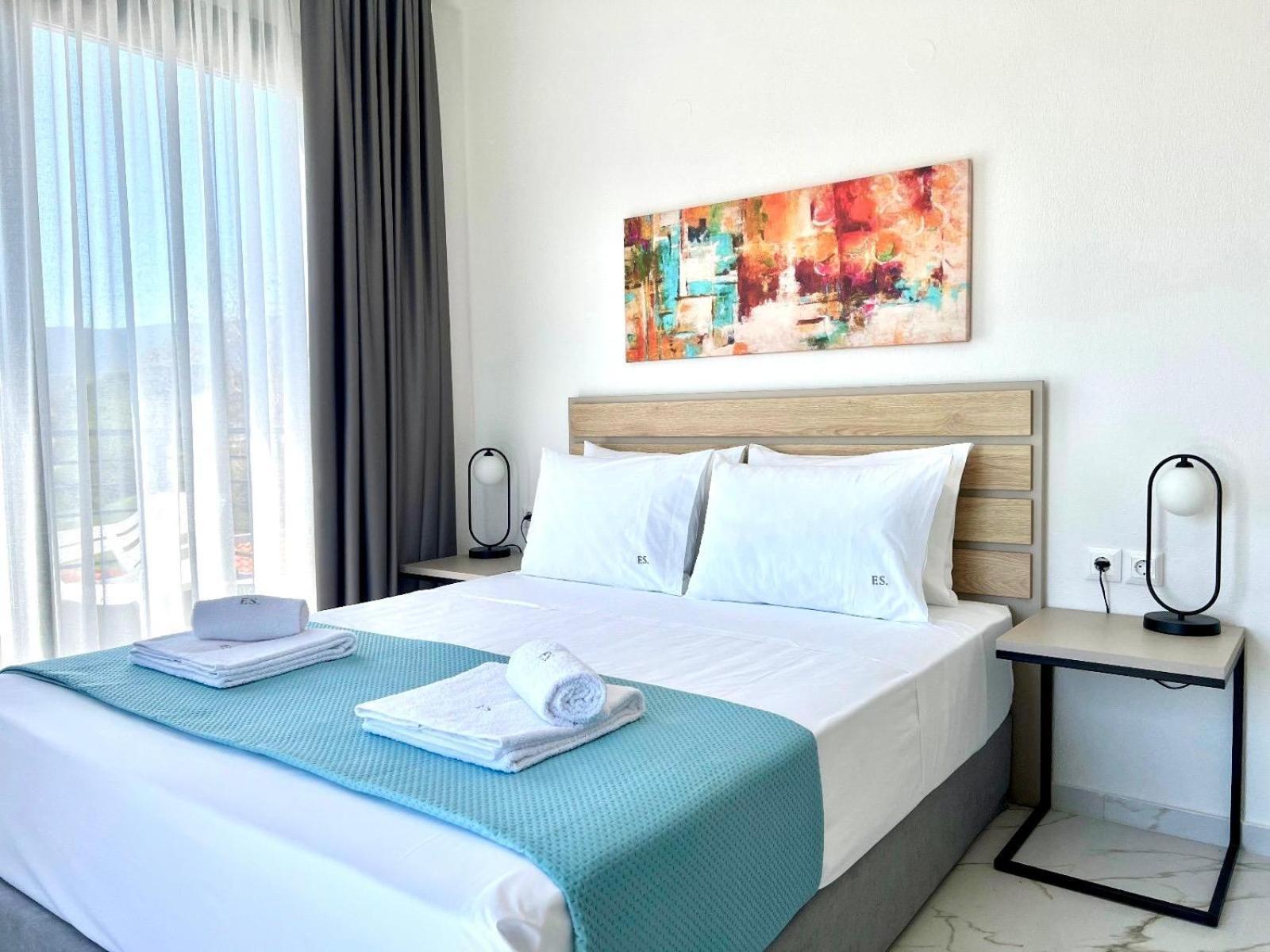 Four Shades Luxury Suites Sarti Exterior photo